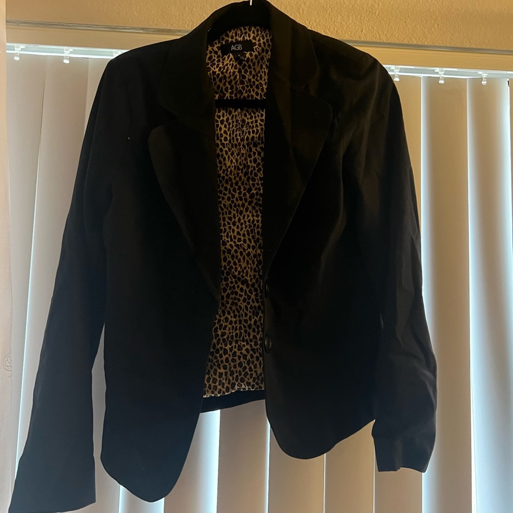 AGB woman’s Blazer - M